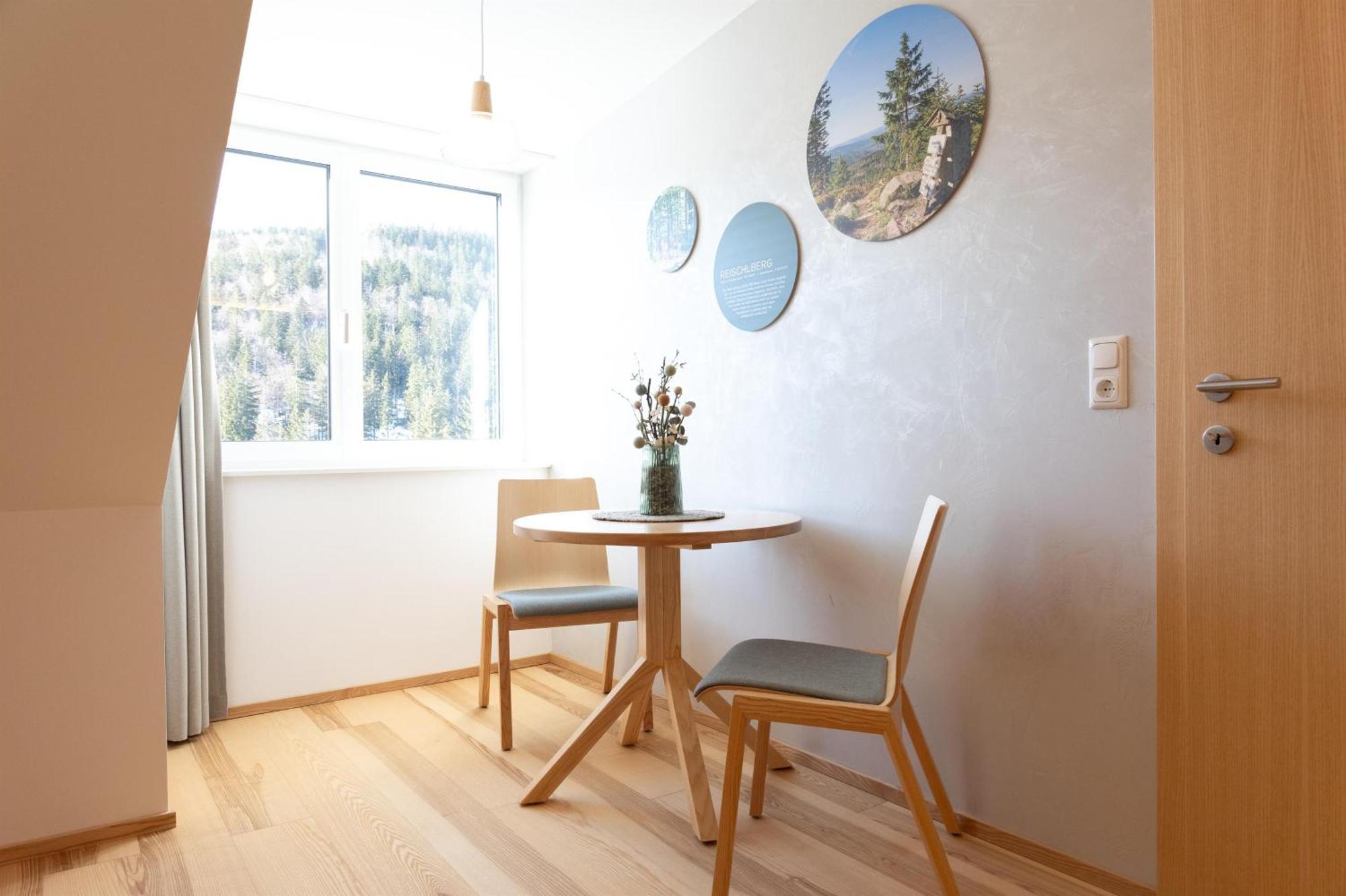Forsthaus Apartments - Ski + Bike & Hike كلافر ام هوتشفيشت المظهر الخارجي الصورة