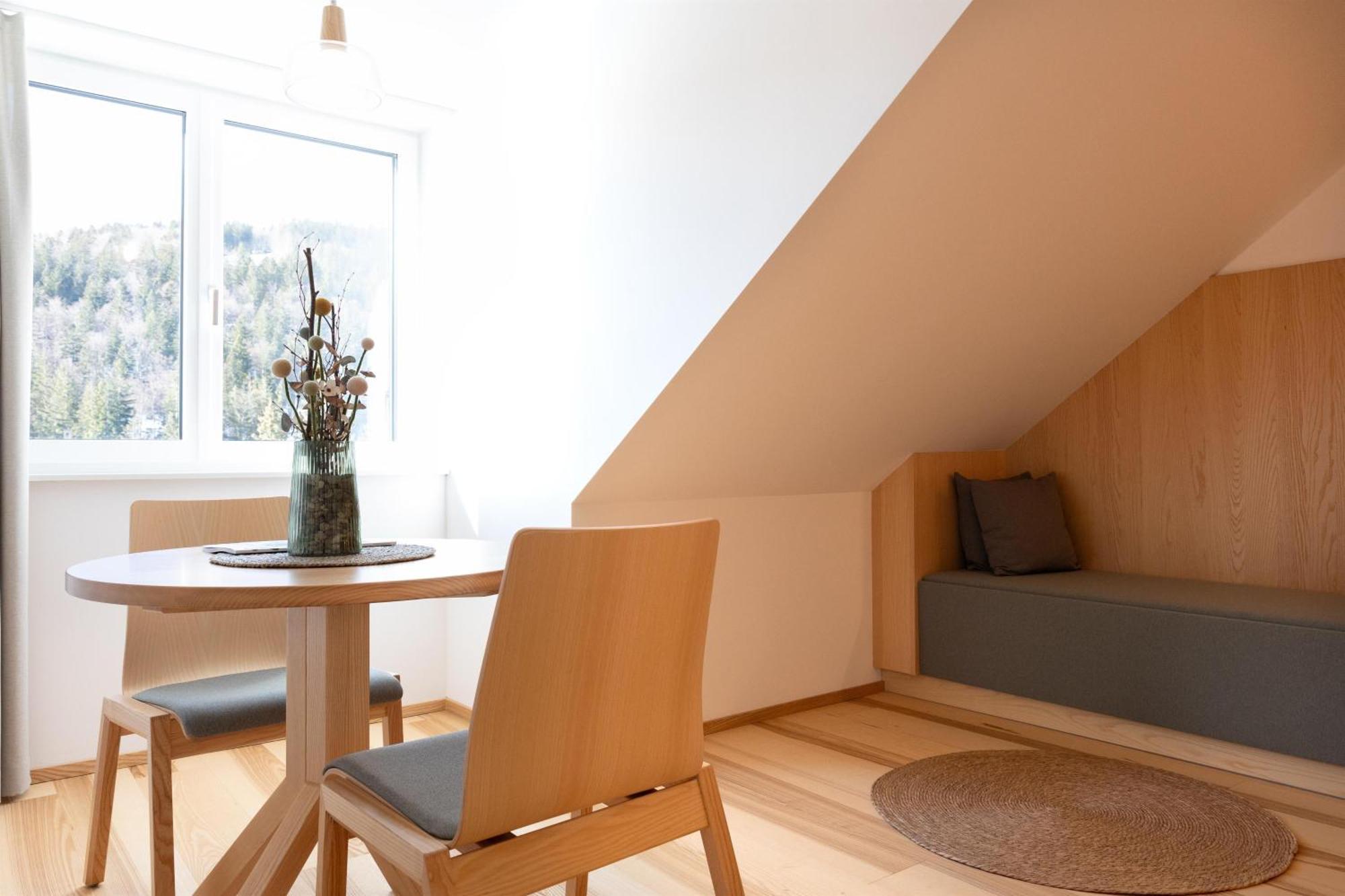 Forsthaus Apartments - Ski + Bike & Hike كلافر ام هوتشفيشت المظهر الخارجي الصورة