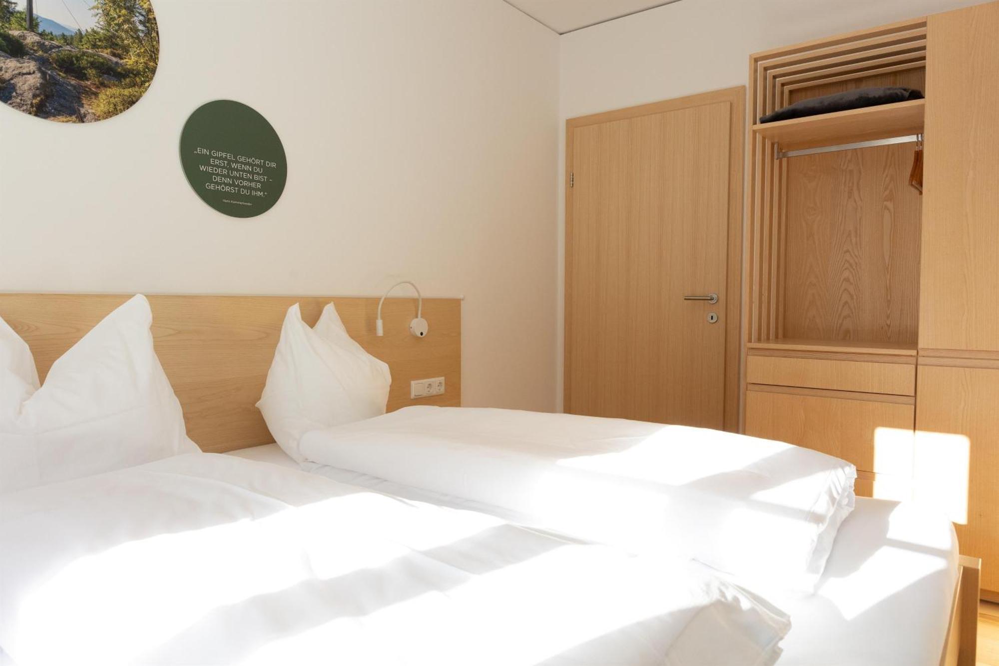 Forsthaus Apartments - Ski + Bike & Hike كلافر ام هوتشفيشت المظهر الخارجي الصورة